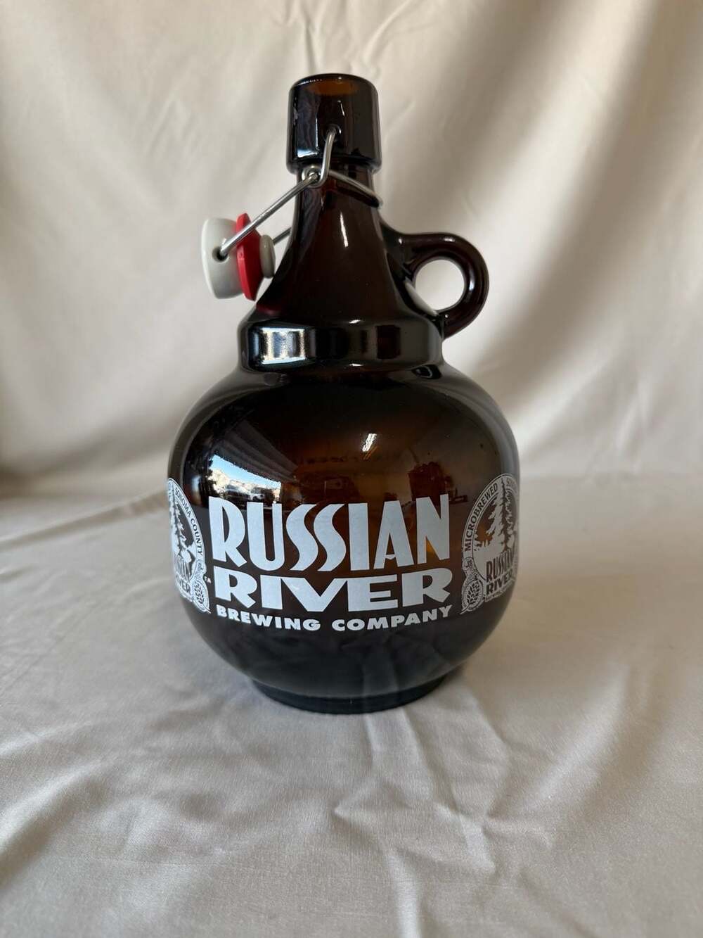 Russian River Brewing Company swing top palla Glass Beer Growler